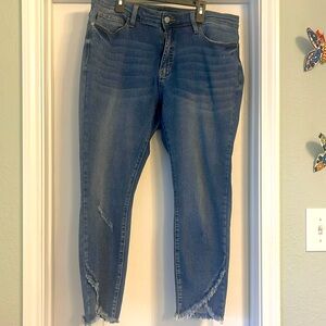 Judy Blue Skinny fit crop!